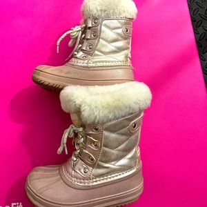 London Fog girls snow boots